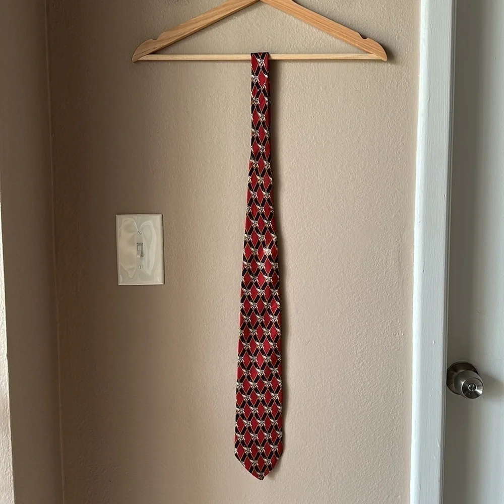 BROOKS BROTHERS Silk Elephant Neck Tie